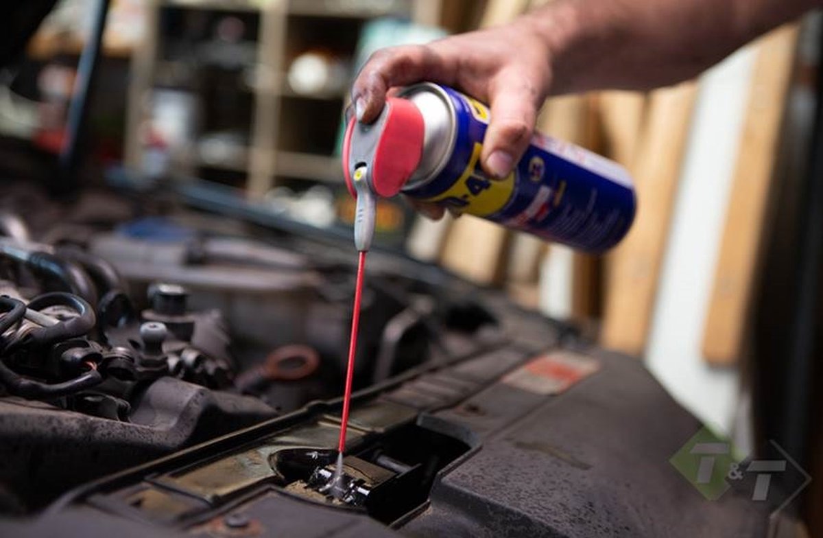 WD-40® Smart Straw® - 450 ml - Spray multi-usages pour détacher, protéger et nettoyer - Technologie Spray2Ways