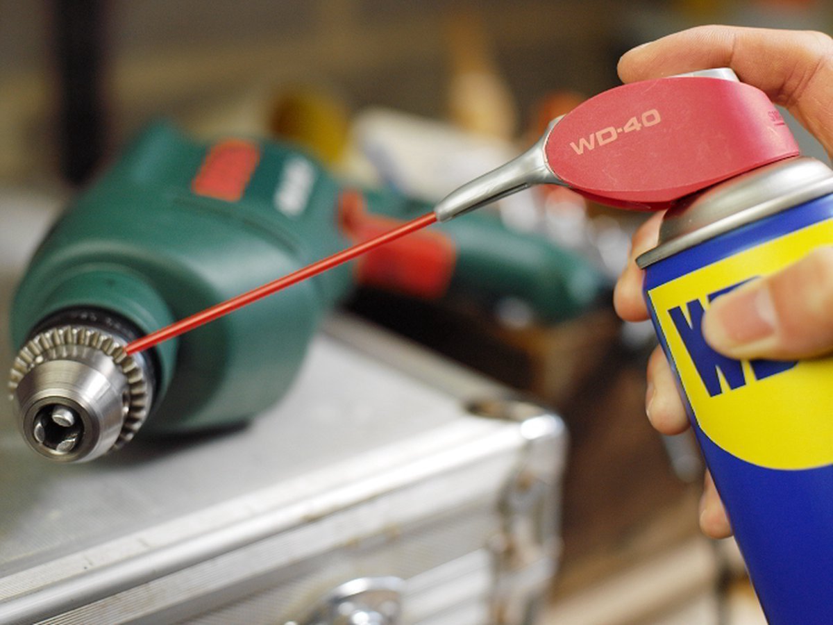 WD-40® Smart Straw® - 450 ml - Spray multi-usages pour détacher, protéger et nettoyer - Technologie Spray2Ways