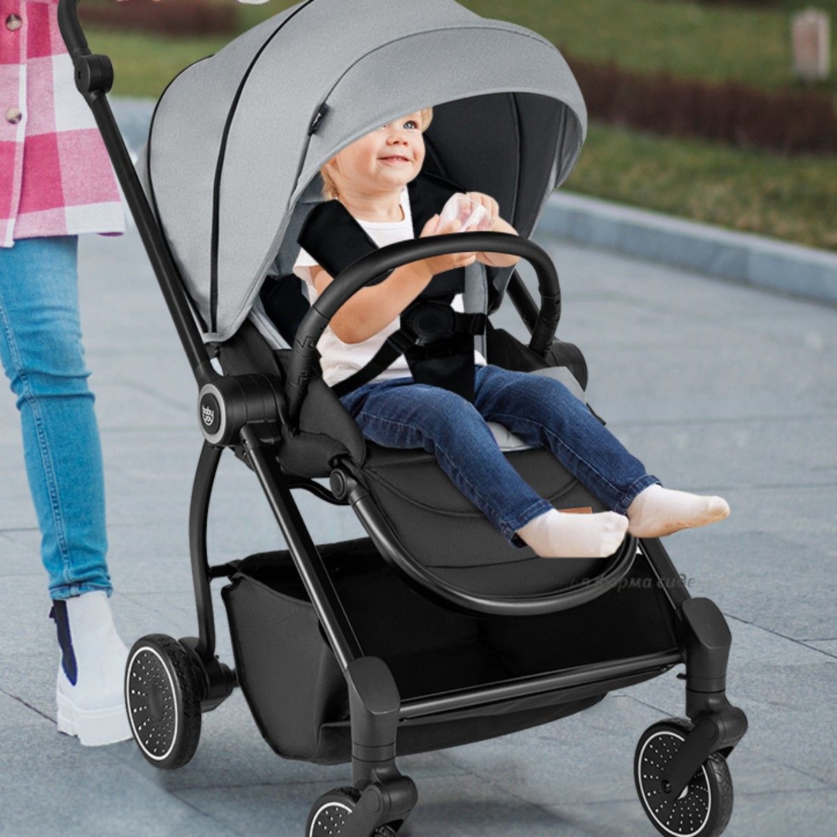 Poussette pliable Coast avec siège réversible - 94 x 51 x 102 cm - Noir/Gris