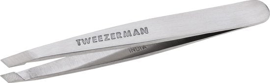 Pince à épiler Tweezerman Mini Slant Tweezer Classic – Pince à sourcils - Pince de précision compacte à pointe biseautée – Pour l'épilation et l'élimination des poils – Acier inoxydable – Convient aux poils fins et épais – Acier inoxydable - Pince à épile