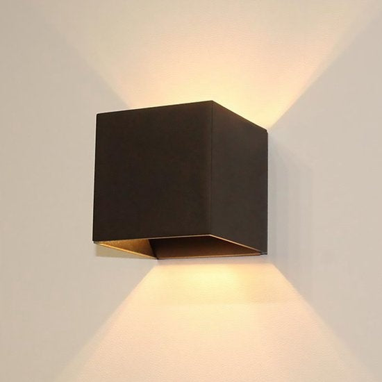 Lampe Goliving - Applique noire intérieur et extérieur - Lampe cube industrielle - Lampe d'extérieur - Eclairage LED étanche - Economique et inoxydable - 10x10x10 cm