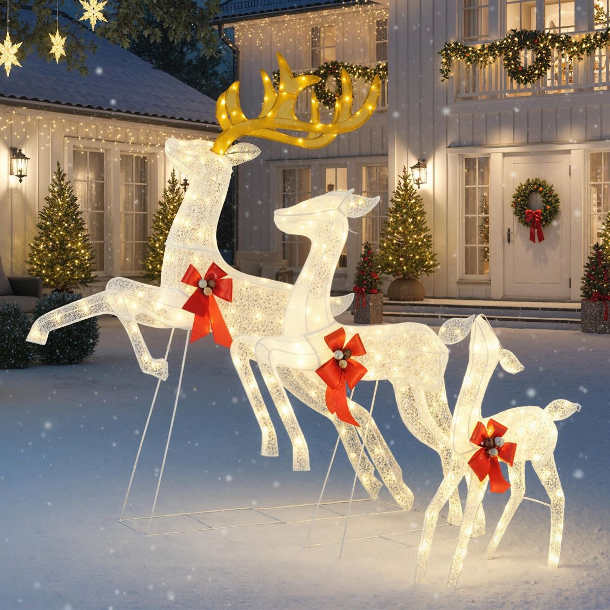 Coast 3-piece LED reindeer family XXL - 330 warm white LEDs - Buck 136x41x152 cm / Doe 86x20x107 cm / Calf 48x20x74 cm