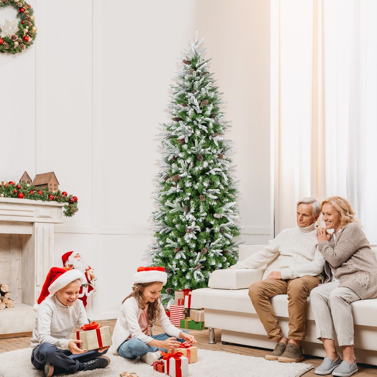 Coast Artificial Christmas Tree 225 cm Green/White - Pre-light with Warm White LED - Hinge construction - 913 Branches - With Snow and Pine Cones