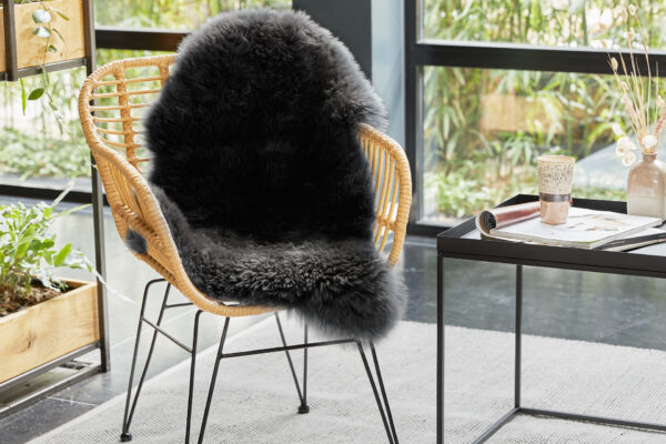 Lifa Living - Peau de mouton XL - Noir - 100% laine de mouton naturelle - approx. 100 x 70 cm