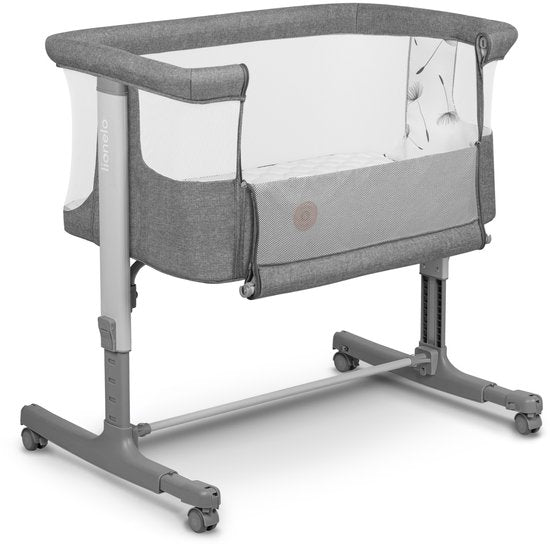 Lionelo Aurora 3-en-1 Co-sleeper - Lit bébé jusqu'à 9 kg - Lit évolutif - 4 roulettes avec frein - Lit de camping – Hauteur réglable – Tissu respirant – Matelas et sac de transport inclus – Revêtement amovible