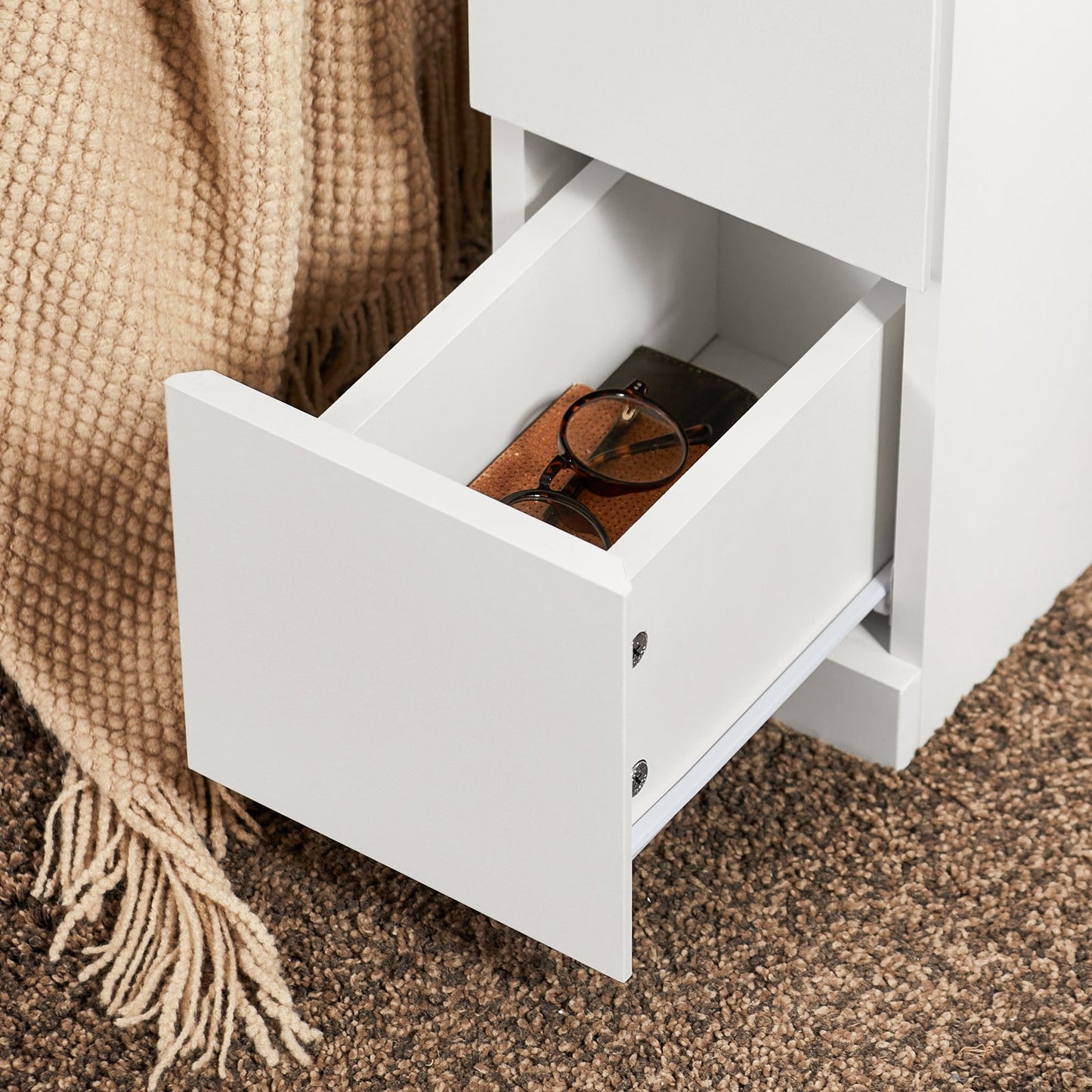 SoBuy Table de nuit - FBT149-WN - 2 tiroirs et compartiment ouvert - 20 cm x 35 cm x H60 cm - Blanc