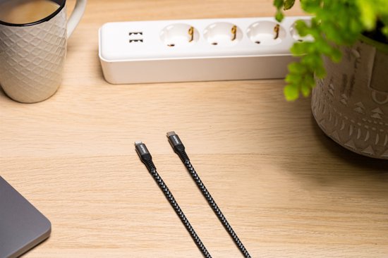 Câble USB 3.0 Philips - USB-C - Lightning - Compatible avec iPhone - Longueur 1,2 mètre - Noir - Nylon