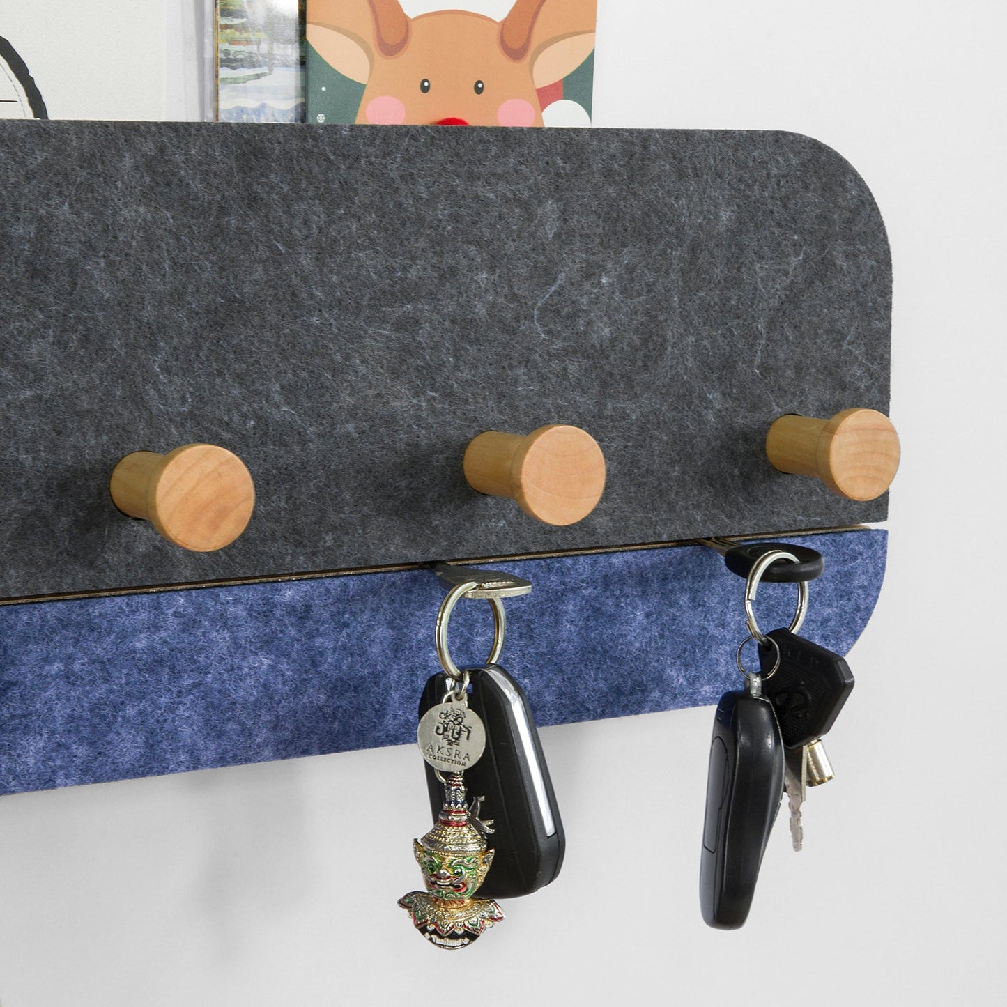 Porte-manteau mural SoBuy à 5 crochets - Bambou et feutre - Porte-manteau d'entrée - 55 x 19 x 3 cm