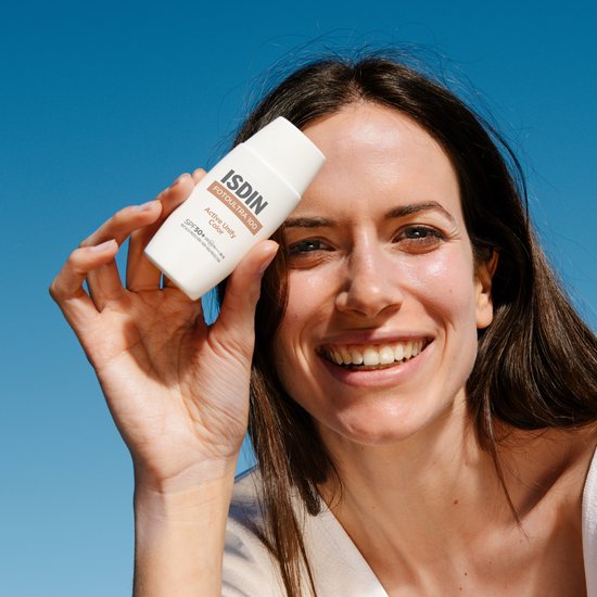ISDIN - Fotoultra Active Unify Color SPF50+ - 50 ml - Éclaircit et unifie le teint