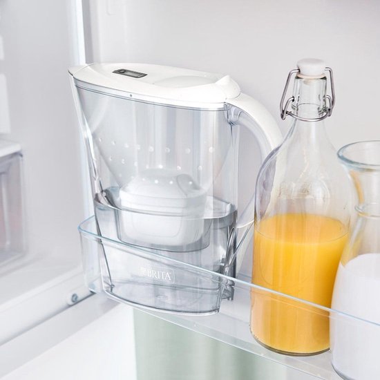 Carafe filtrante BRITA Marella Cool - 2,4 L, blanche - Avec 3 cartouches filtrantes MAXTRA PRO Pure Performance - Lot économique