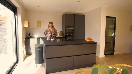 FlinQ Smart Panel Heater with WiFi - Chauffage électrique - Panneau chauffant - Chauffage électrique - Convecteur - Chauffage portable - 2000W - Noir