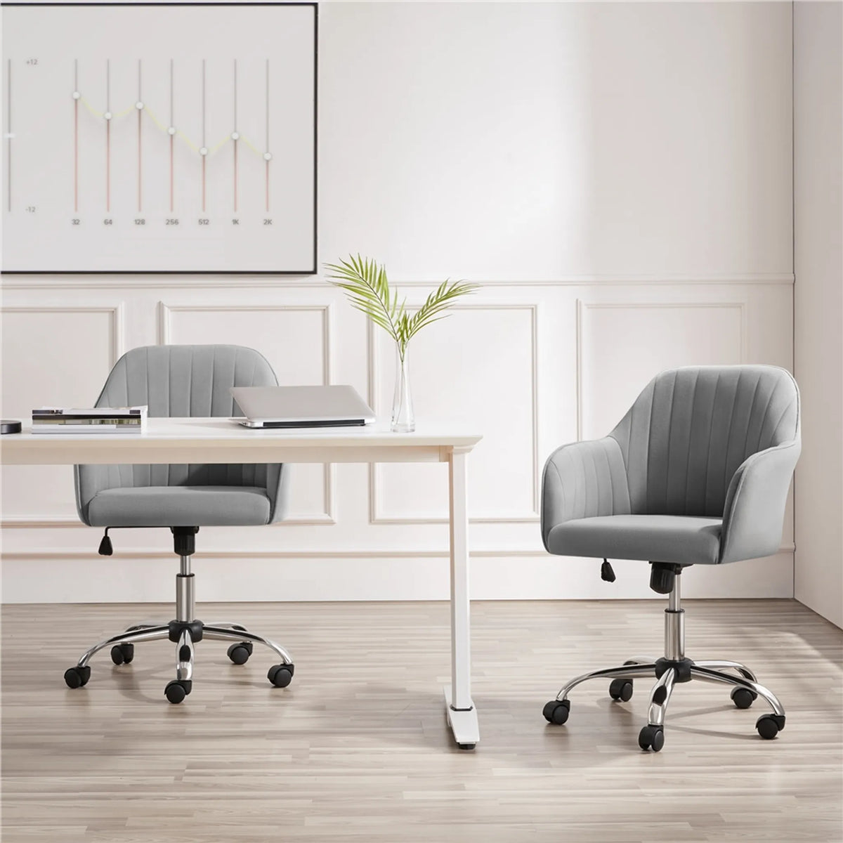 Chaise de bureau ergonomique Yaheetech - avec revêtement en velours de luxe, hauteur réglable par vérin à gaz et roues en nylon pivotantes à 360° - pour le bureau et l'étude - métal gris clair - 60 x 61 x 83-92,5 cm