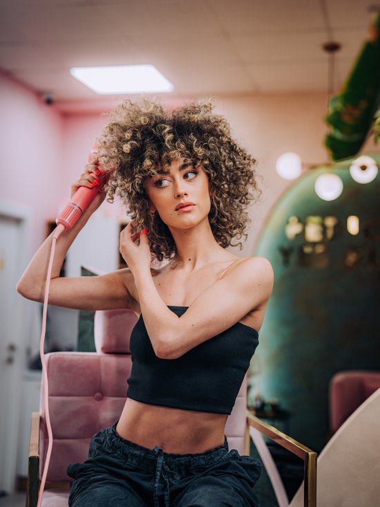 Sansbeauté® Sèche-cheveux avec diffuseur - Boucles - 110 000 tr/min - Sèche-cheveux ionique avec brosse - 3 étapes - 3 accessoires - Sèche-cheveux de voyage - Coolshot - Sèche-cheveux avec diffuseur - Sèche-cheveux - 2000W - EssentiaPRO®.