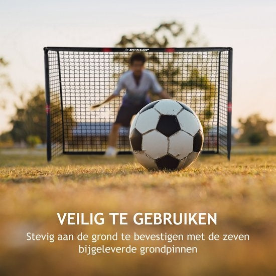 Dunlop Football Goal - But de football 300 x 200 x 120 cm - But de football grand format - Jouets d'extérieur pour enfants et adultes - Montage rapide - But d'entraînement de football - Métal - Noir/Rouge