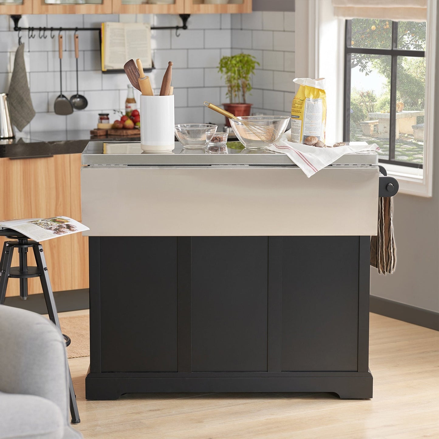 SoBuy - Ilot de cuisine avec plan de travail extensible - 115x92x46-71 cm - Noir