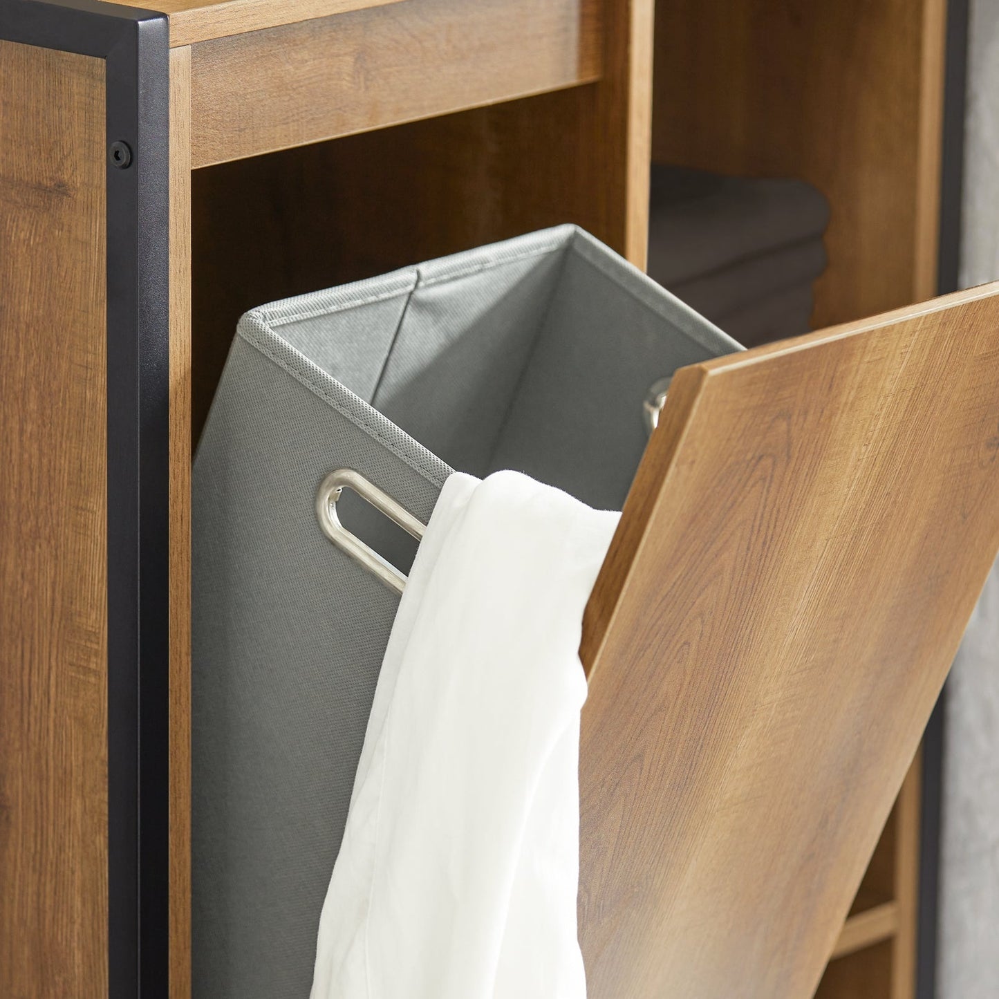 SoBuy Armoire de toilette - Panier à linge basculant - 3 compartiments - 24 x 24 x 60 cm - couleur bois
