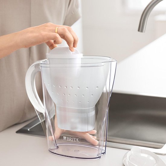 Carafe filtrante BRITA Marella 2,4 L + cartouche filtrante MAXTRA PRO 1051118