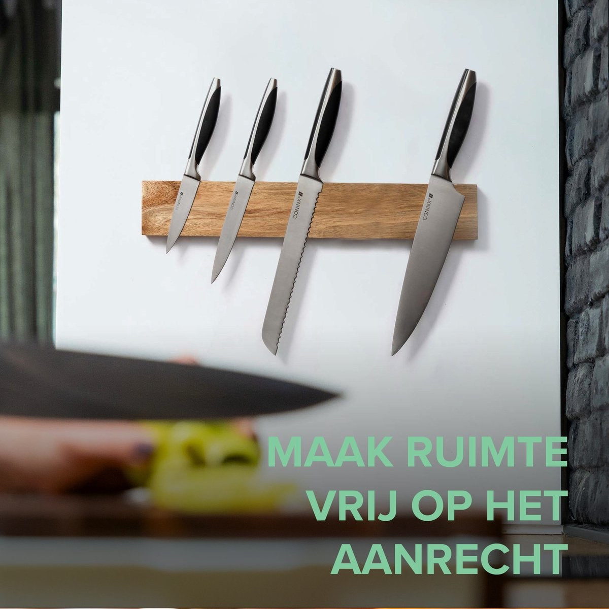 Grand Aimant à Couteaux 40CM - Porte-Couteaux Magnétique en Bois - Fixation par Vis - Bloc à Couteaux Magnétique en Acacia de Coninx - pour 6 à 9 Couteaux de Cuisine