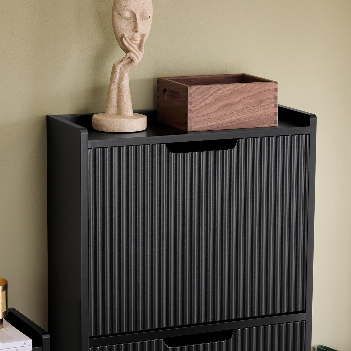 SoBuy Meuble à chaussures avec 3 abattants Meuble à chaussures étroit Meuble à chaussures avec 6 étagères Meuble de rangement pour chaussures Meuble de rangement pour chaussures