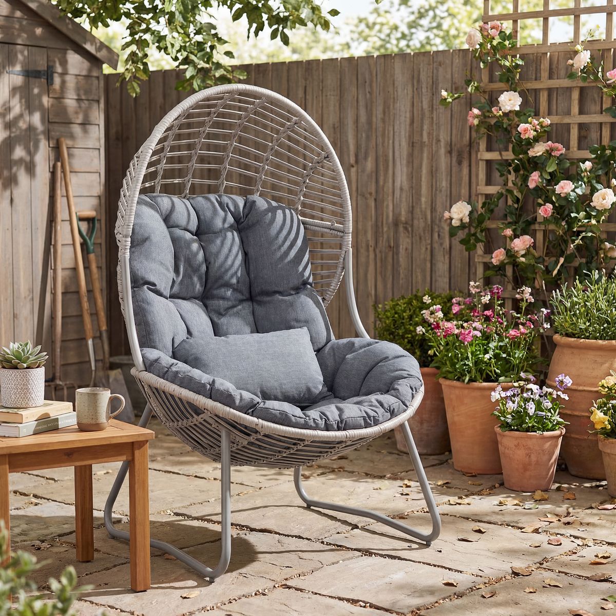 Fauteuil Coast en rotin - design en forme d'œuf - coussins amovibles - gris