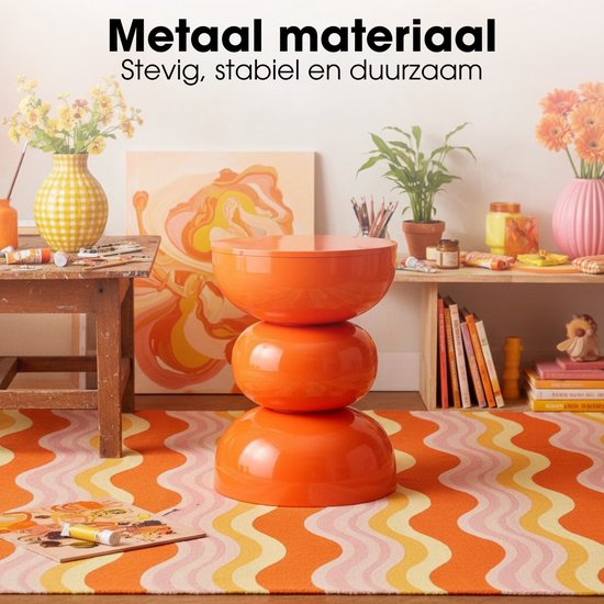Mica Decorations Luna Table - Table d'appoint au design rond et ajouré en fer robuste - Table basse minimaliste d'intérieur - Table de chevet pour petits espaces - H46 x Ø32 cm - Orange