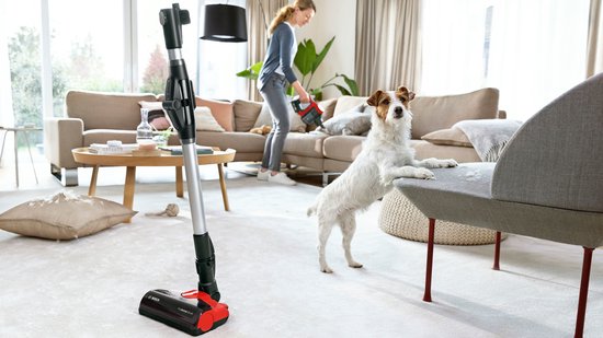 Bosch BCS711PET - Aspirateur balai - Rouge