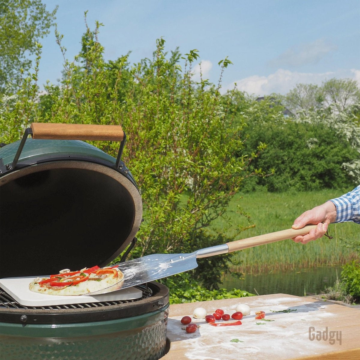 Gadgy Pelle à pizza pour BBQ et four - Spatule à pizza - Cadeau de fête des pères - Long manche en bois - VOphangible - Aluminium