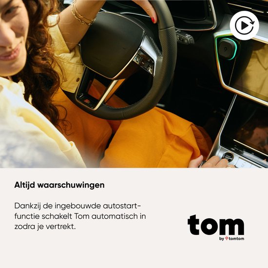 Tom by TomTom | Détecteur de radars pour voiture | Avertit en cas de radars fixes et mobiles, ainsi que d'embouteillages | Sans abonnement | CarPlay et Android Auto | Fabriqué en Europe