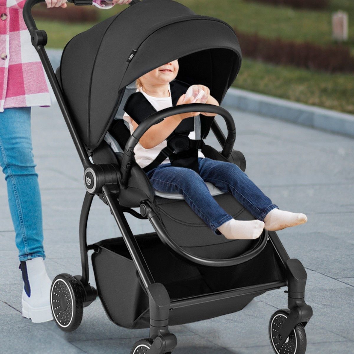 Poussette pliable Coast 94x51x102 cm Noir avec siège réversible, dossier réglable et capote