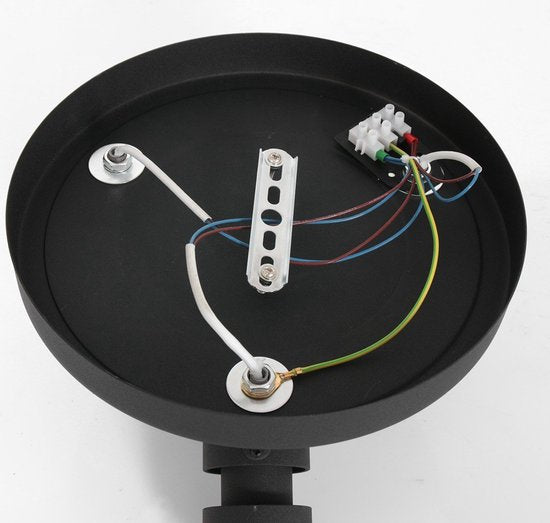 Spot Natasja 7905ZW : spot rond noir à 3 lampes avec ampoules GU10 de Steinhauer, en métal, diamètre 27,5 cm, orientable et inclinable, design moderne