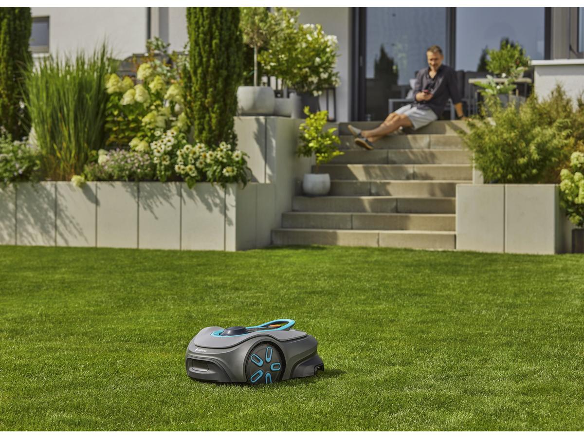 Tondeuse robot Gardena Smart Sileno Free 1200 - Silencieuse et efficace - Commande via l'application incluse