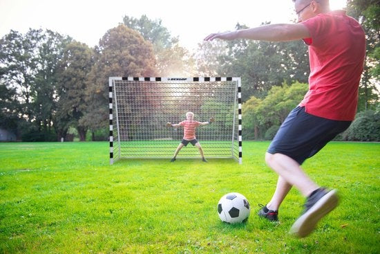 Dunlop Voetbaldoel - Voetbal Goal 300 x 90 x 200 cm - Voetbalgoal Groot - Buitenspeelgoed voor Kinderen en Volwassenen - Snelle Montage - Voetbal Training Doel - Metaal - Zwart/ Wit