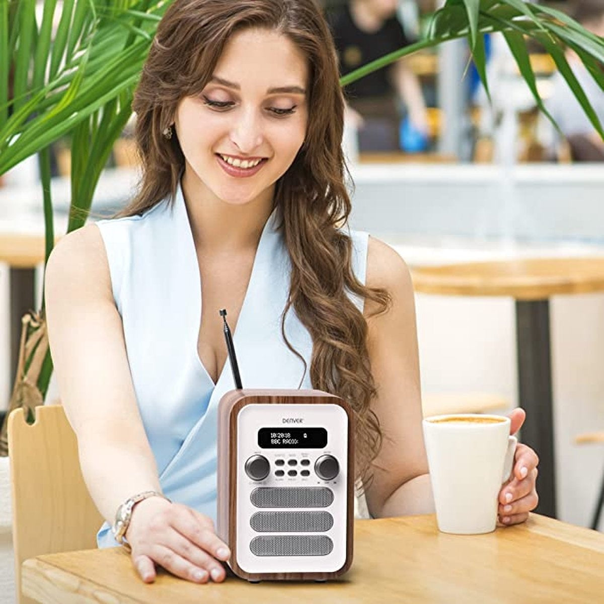 Radio rétro - Denver DAB+/ FM Radio - Bluetooth - Ecran LCD - Blanc