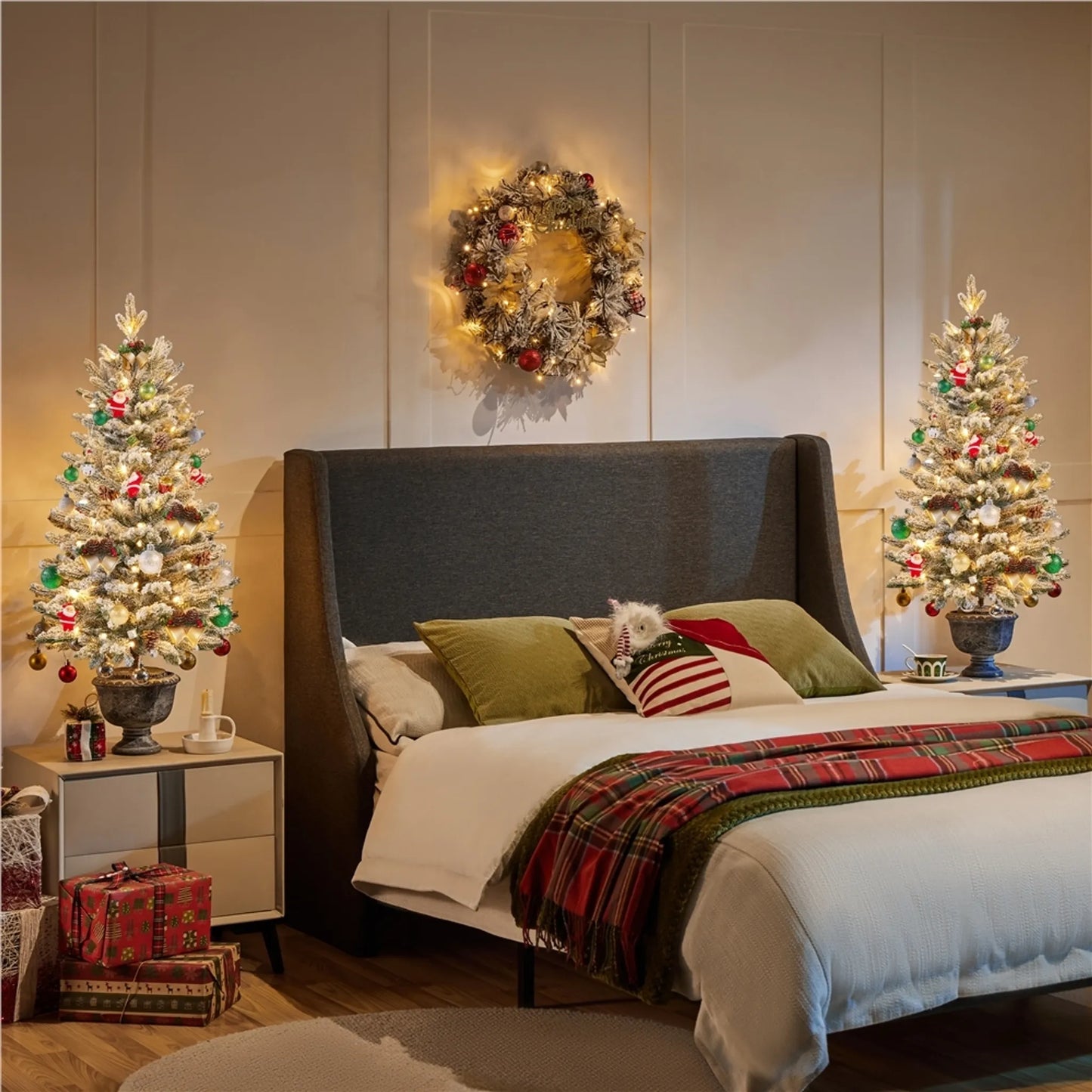 Yaheetech Sapin de Noël de table avec neige et lumières - Φ55 x 92 cm - Avec 355 branches et 50 lumières LED et un tronc réaliste - Pour rebord de fenêtre et extérieur - PVC vert et métal