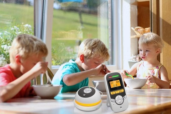 Motorola MBP169 Babyfoon - Draagbaar - Nachtlampje - Microfoon met Terugspreekfunctie - Baby Care Timer