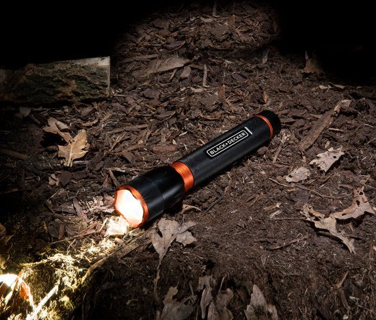 BLACK+DECKER Lampe de poche LED - 1200 Lm - 12 W - 200 M Faisceau lumineux - Ø 48 x 233 MM - 360 G - Aluminium