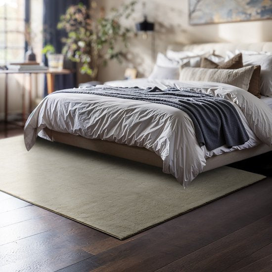 tectake® Tapis à poils courts - 120 x 170 cm - Sable - Tapis pour le salon, la chambre à coucher, la salle à manger - Facile d'entretien et lavable - Sous-couche antidérapante - Antiallergique - Diverses tailles et couleurs