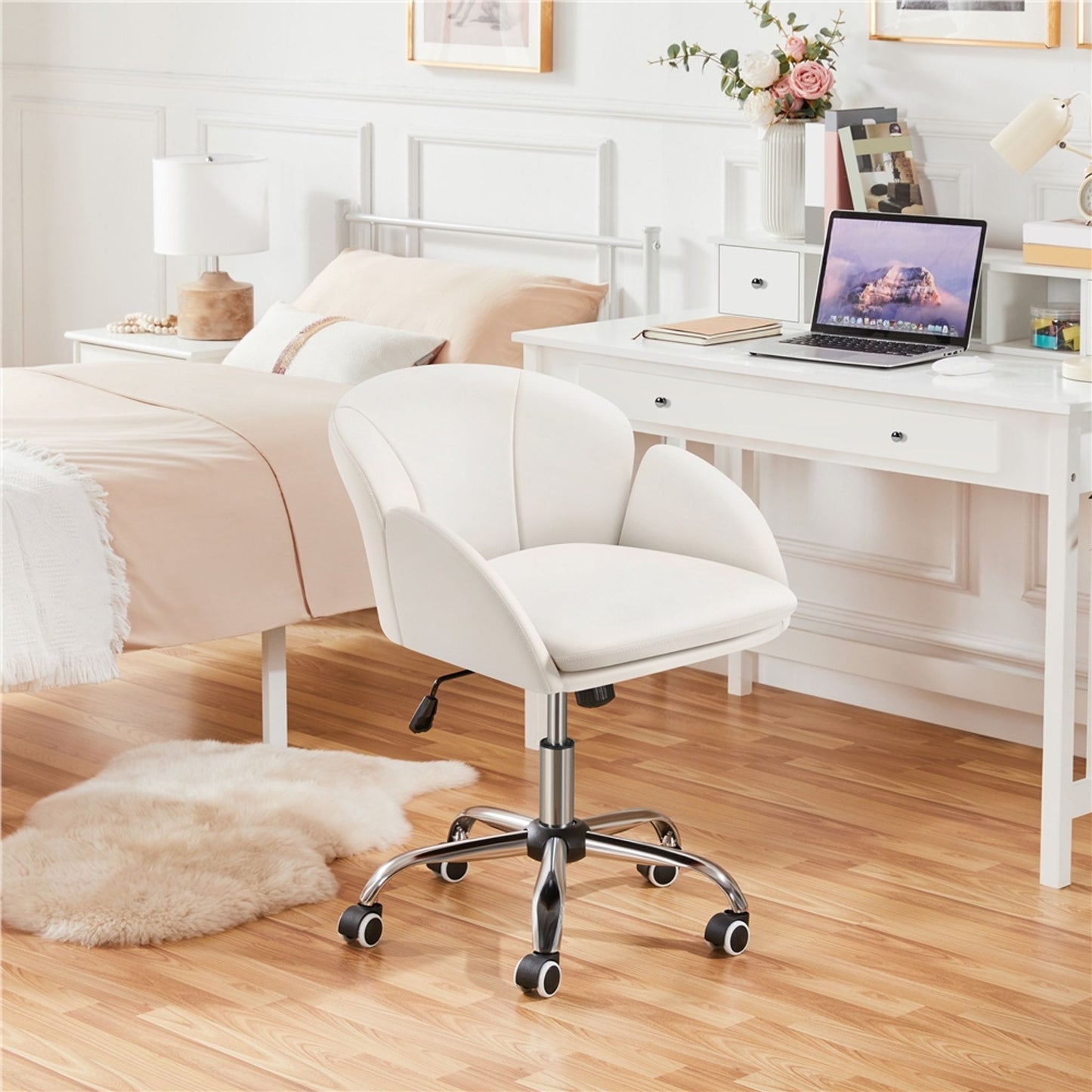 Chaise de bureau Yaheetech, chaise pivotante à roulettes - hauteur réglable - simili-cuir - charge maximale de 136 kg - 60 x 61 x 72-81,5 cm - blanche