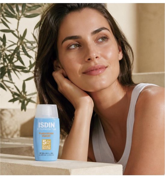 ISDIN - Photoprotecteur Fusion Water Magic SPF50+ - 50 ml - Crème solaire pour le visage