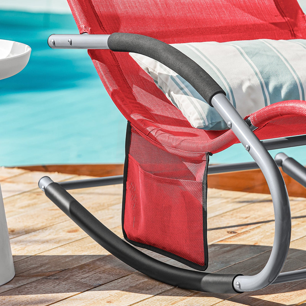 SoBuy Chaise Balançoire Confortable - Rouge - Structure Métallique