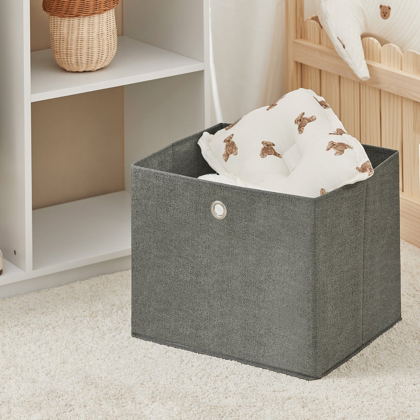 SoBuy Armoire enfant - 3 étagères 1 panier 3 crochets - blanc - 97 x 35 x 108 cm