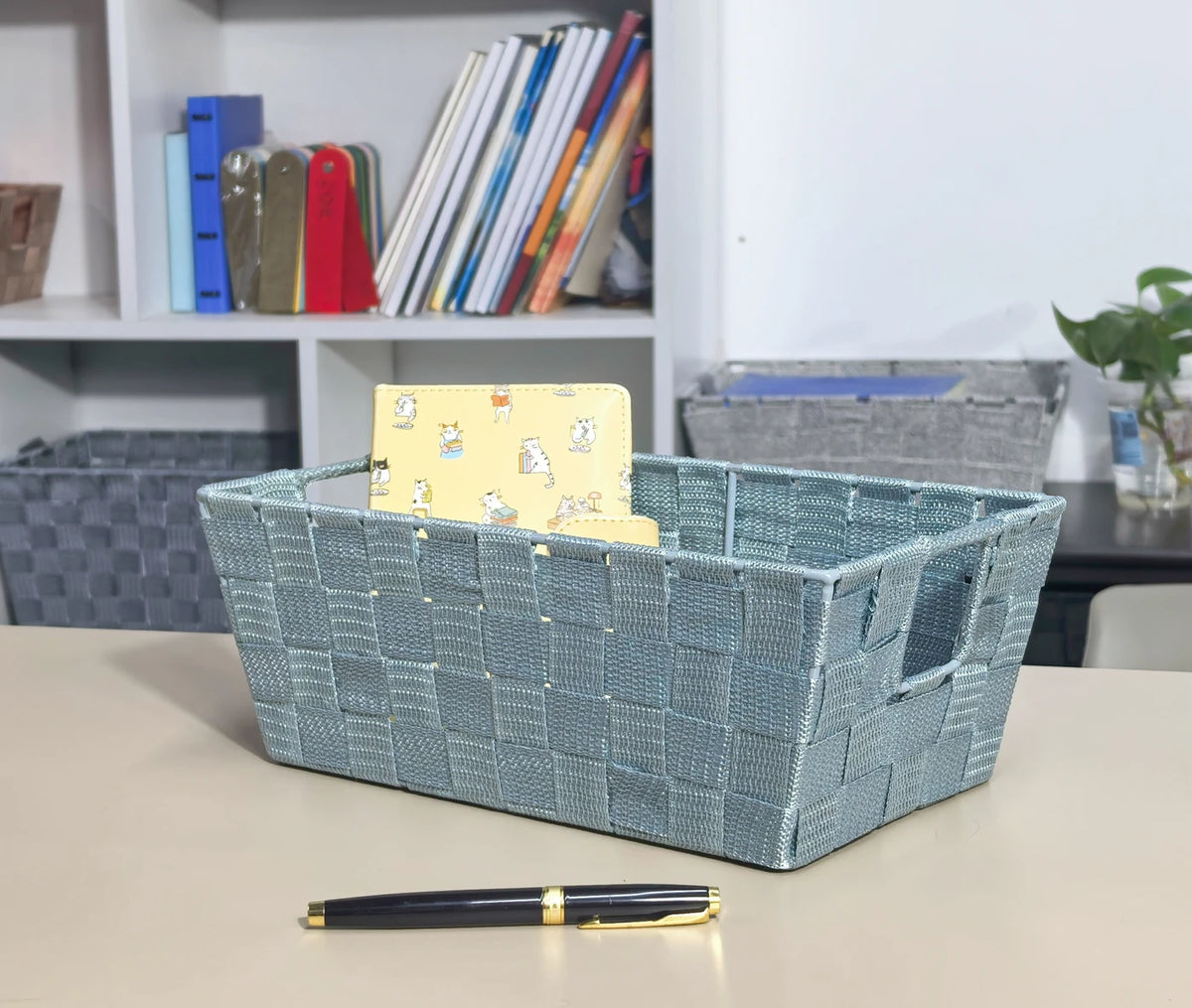 Lot de 3 paniers de rangement Kevahome - Lanières tressées en PP - Modèle sac de transport - Bleu foncé - 30,5 x 16,5 x 11,5 cm