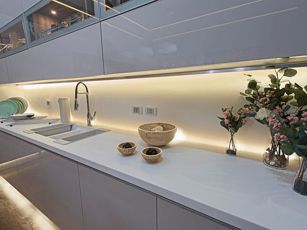 EtiamPro Bande LED Flexible - Blanc 4000K - 60 Leds/M - 5 M - 24 V - Ip20 - Cri90