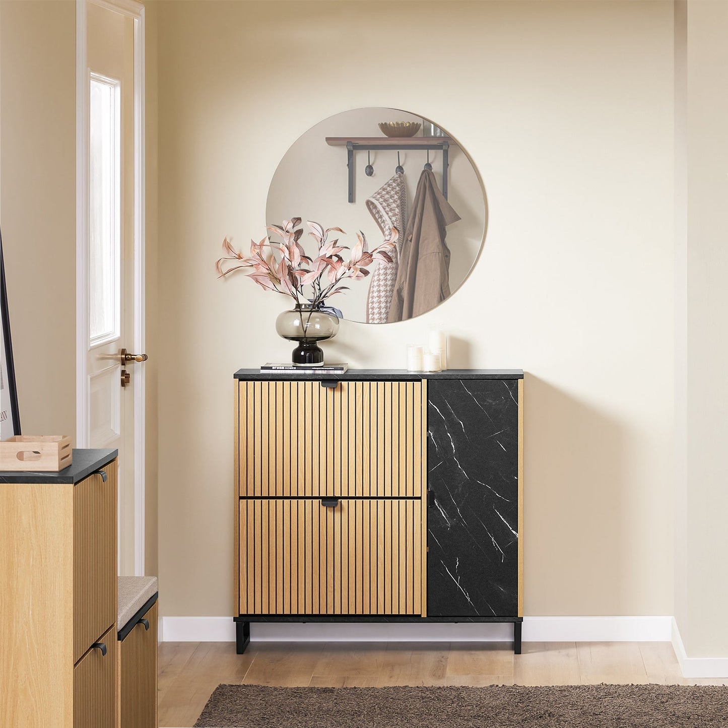 SoBuy FSR203-N Meuble à chaussures pour entrée étroite, 2 abattants et porte latérale, design scandinave, compact, noir et bois clair, 90 x 24 x 88 cm
