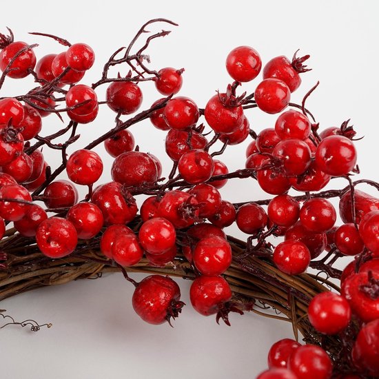 Mica Decorations : Décoration de Noël avec des baies rouges - Couronne de Noël pour créer une ambiance festive chez vous - Ø 50 cm en mousse - Couronne de porte d'intérieur pour la période de Noël - Rouge