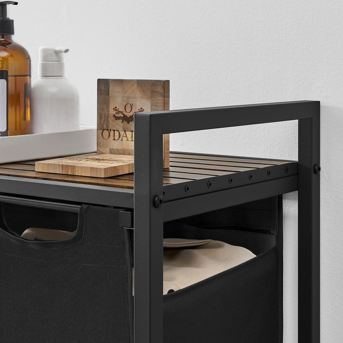 O'DADDY® Panier à linge 3 compartiments - trieur de linge - extensible avec étagère - 92.5 x 33 x 71 cm - panier à linge - 168 L divisé en 3 poches - paniers à linge - panier à linge métal noir - bois brun