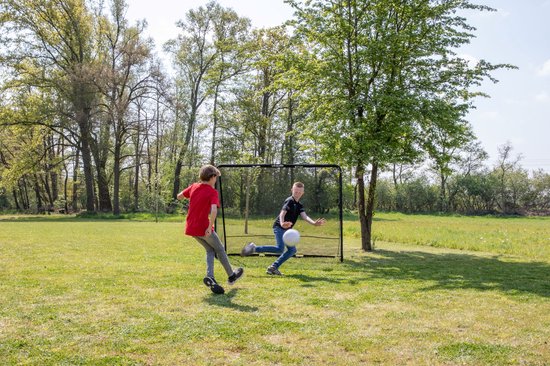 VirtuFit Football Goal Pro avec mur de but - But de football - 220 x 170 x 85 cm - Mur de but avec 2 zones ouvertes - Jouets d'extérieur pour enfants - Pliable - Buts - Montage rapide - Stockage facile