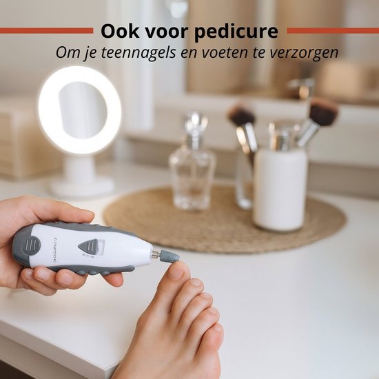 Kit de manucure électrique Grundig 5-en-1 - Kit de manucure pour les mains et les pieds - Appareils de pédicure électriques avec 5 embouts - Kit compact pour la maison et les voyages