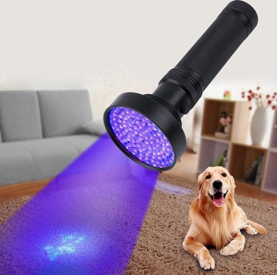 TIKKENS Lampe UV XXL - Lampe de poche UV - 100 LEDs Ultraviolet - Lampe de poche à lumière noire - Détecteur d'urine, de fausse monnaie, d'autres taches - 395nm