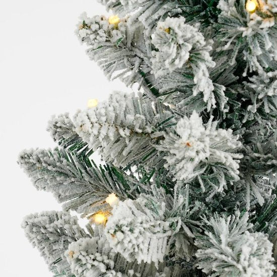 Black Box Trees Gerlos : sapin de Noël artificiel avec éclairage - Sapin artificiel H 120 x P 51 cm - Sapin de Noël artificiel aux branches enneigées - Décoration de Noël d'intérieur - 166 branches - Vert